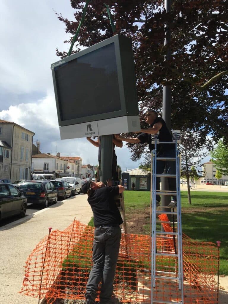 Saint-Valentin : Rochefort affiche les déclarations d’amour !