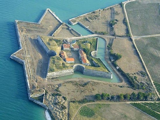 Fort La Prée : le monument emblématique de l'île de Ré rouvre pour ses 400 ans