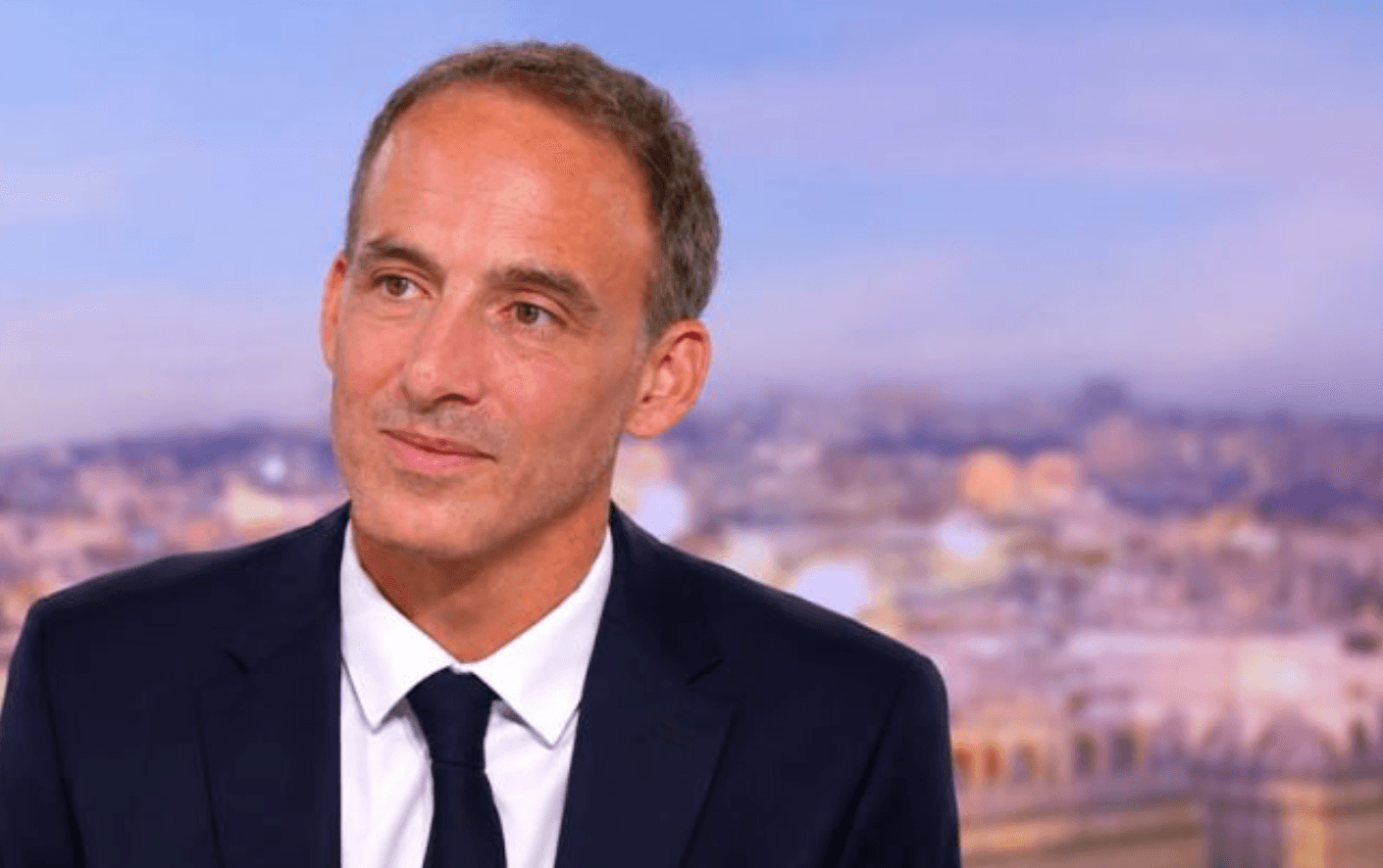 Raphaël Glucksmann attendu en Charente-Maritime pour sa première sortie de campagne